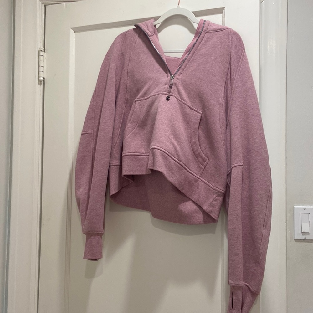 LULULEMON BARELY USED PINK SCUBA
